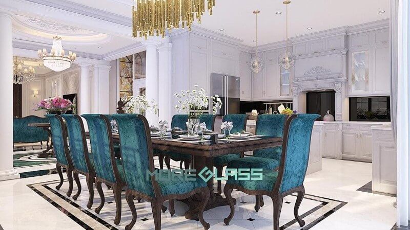 Mẫu thiết kế phòng bếp liền phòng ăn biệt thự sang trọng mang phong cách quý tộc. Thiết kế nội thất phòng bếp biệt thự