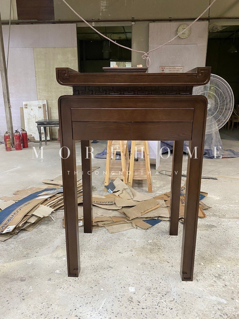 Nên sử dụng bàn thờ treo tường hay tủ thờ khi không gian căn hộ có hạn?