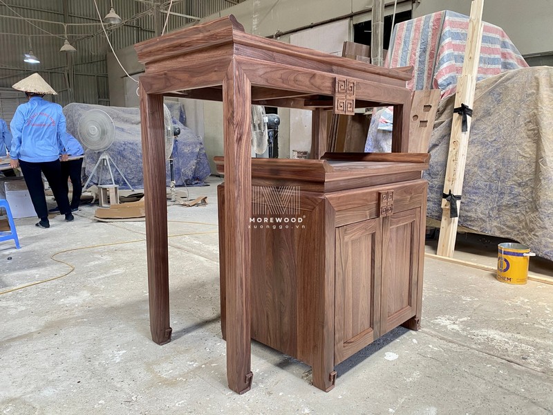 3. Những đặc điểm nổi bật của bàn thờ phong thuỷ miền Bắc là gì?